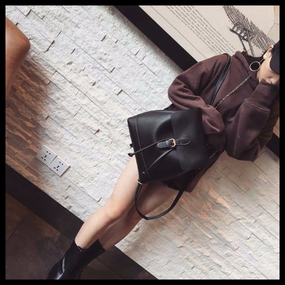 NEW NORA Bucket Backpack - Picture 5 of 8